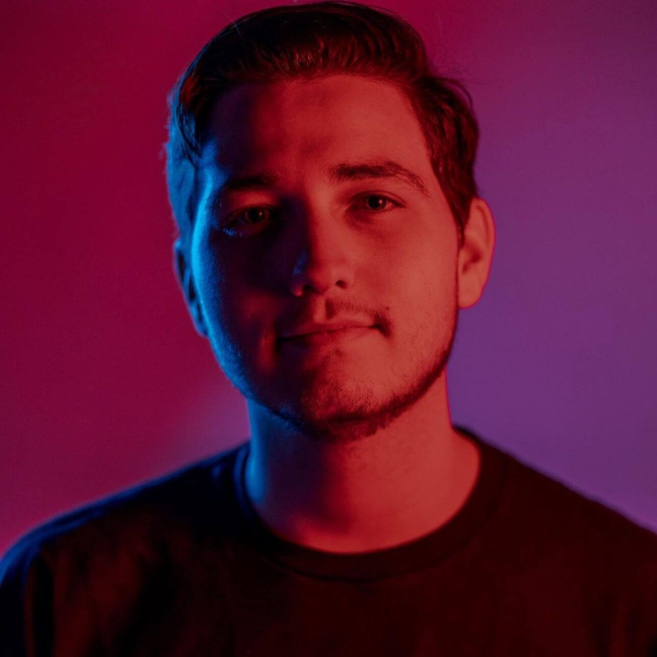 Portrait of Travis Flesher, founder of Podcasting Mobile